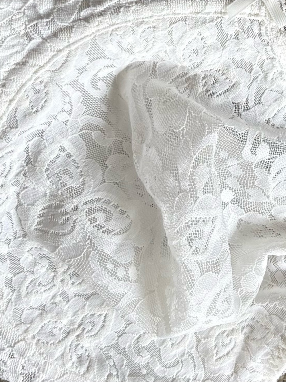 WonderBra Bright White Lace Full Coverage Underwire Bra 34DD